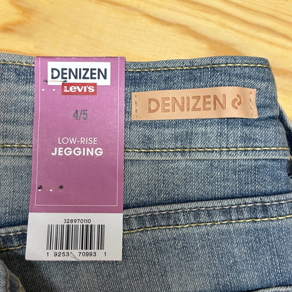 Levi’s Low Rise Jegging - Picture 9 of 9
